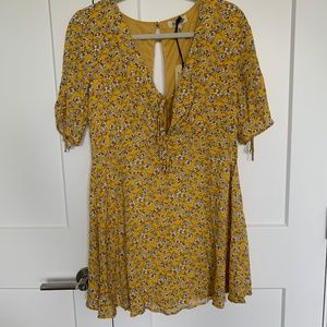 8 Birdies Verge Girl Dress